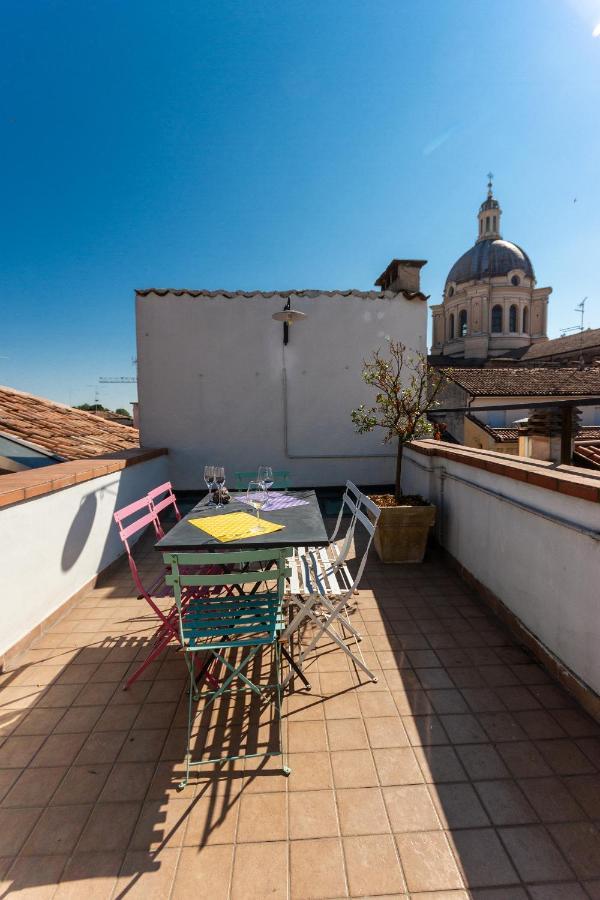 La Terrazza Apartment - Smart Holiday มานโตวา ภายนอก รูปภาพ